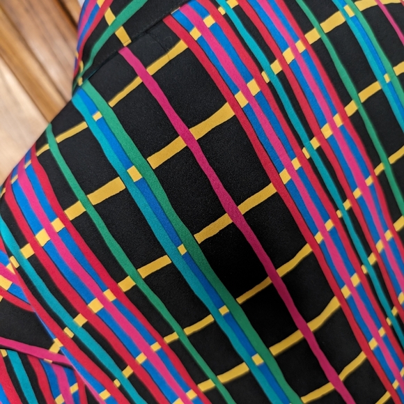 Erena 14 vintage 90s colorful striped silky buttonfront collared shortsleeve top - Picture 2 of 8